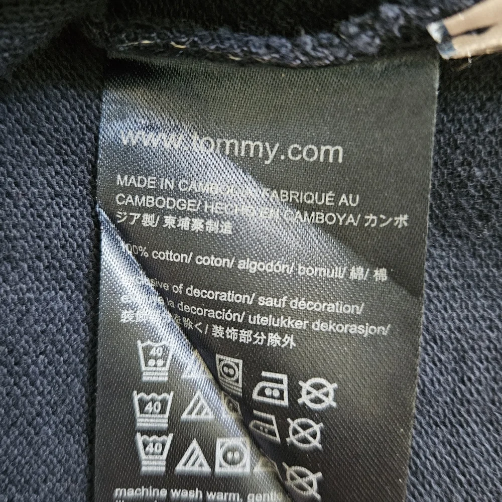 3/$30 Tommy Hilfiger • Polo